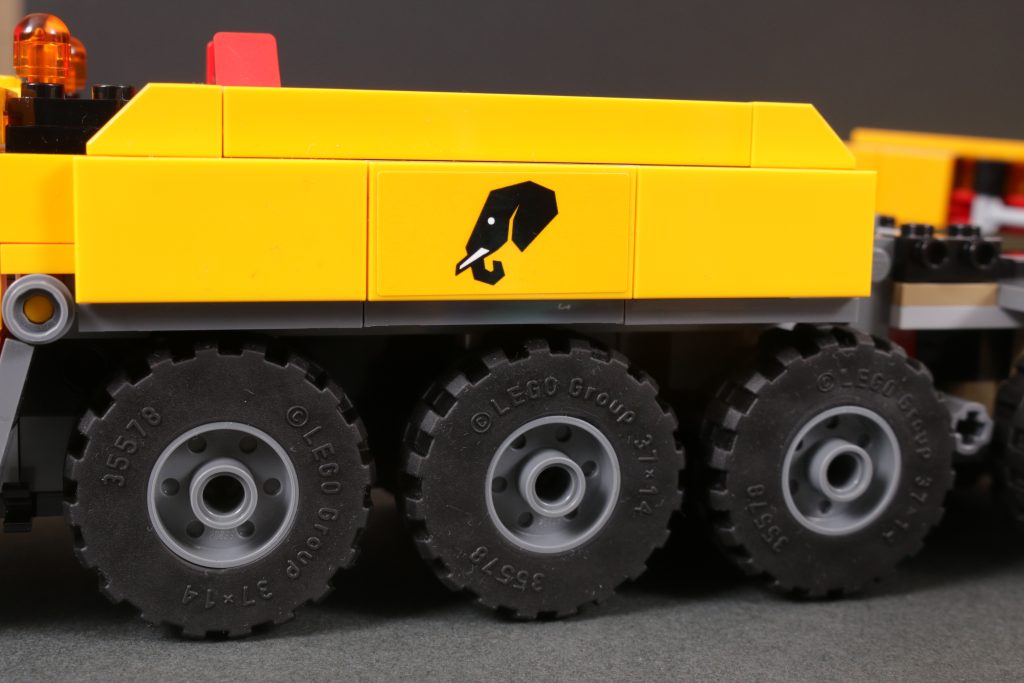 LEGO City 60409 Yellow Mobile Construction Crane review 38 1024x683