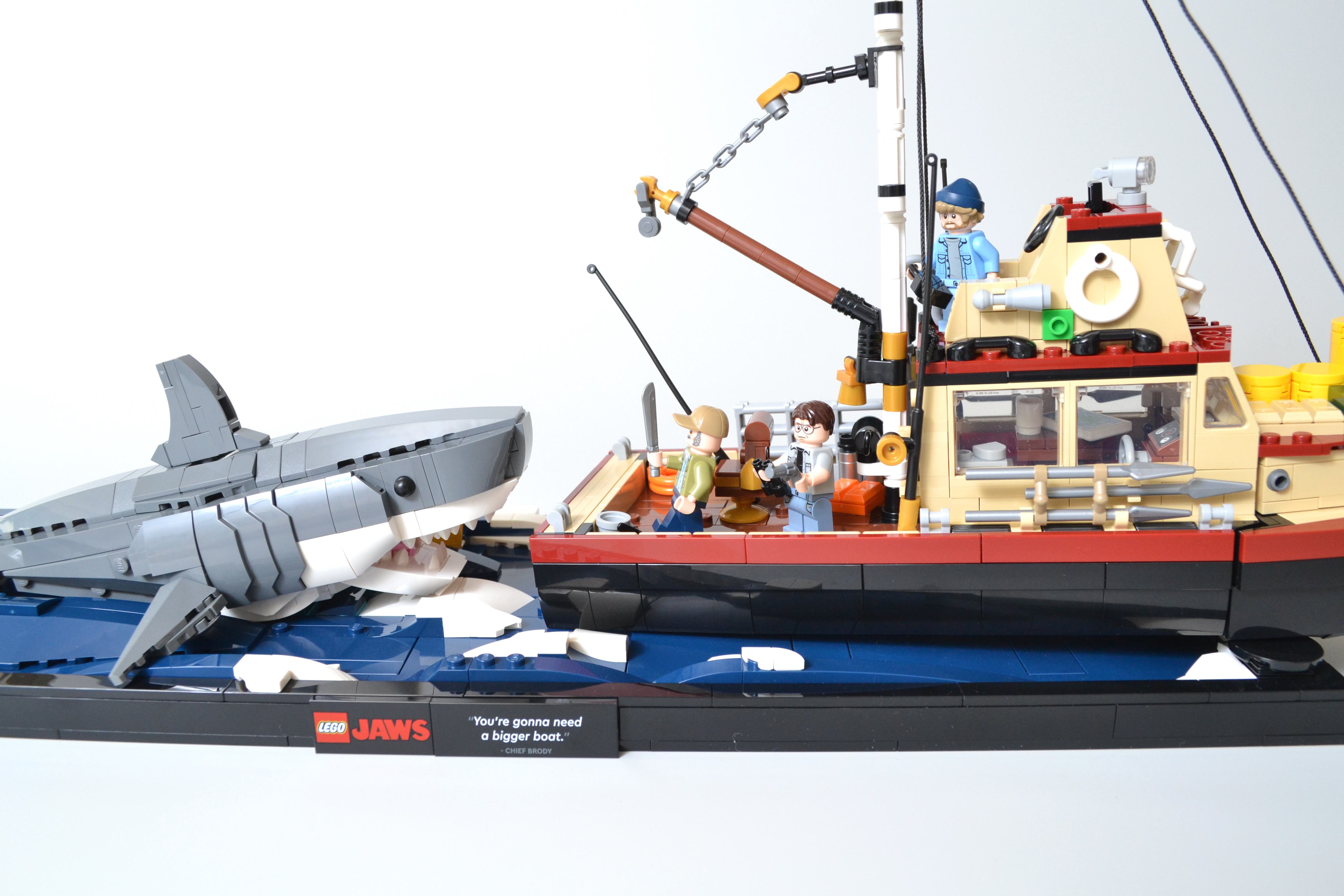 LEGO Ideas 21350 Jaws 51