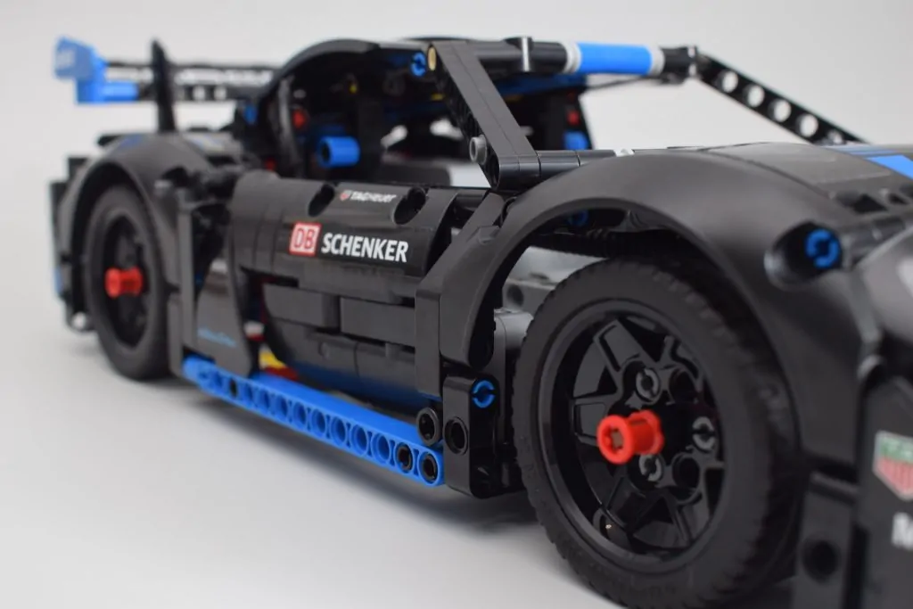 LEGO 42176 Porsche GT4 e-Performance Race Car review