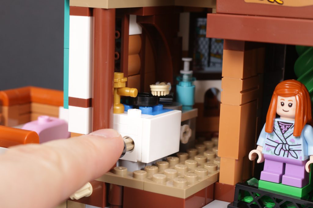 LEGO Harry Potter 76437 The Burrow Collectors Edition review 30 1024x683