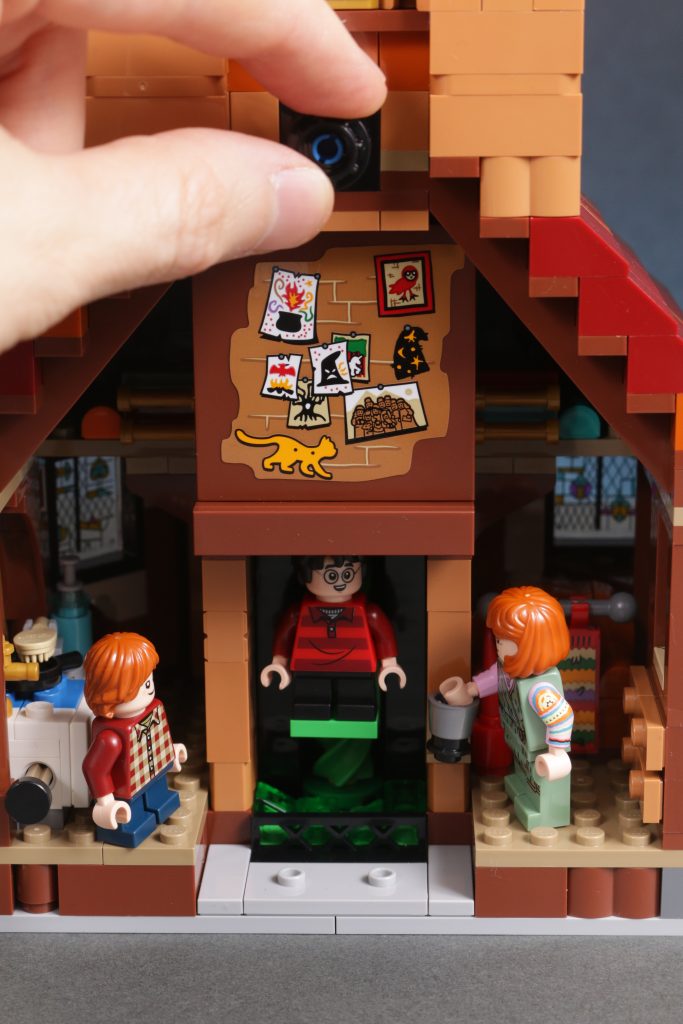 LEGO Harry Potter 76437 The Burrow Collectors Edition review 41 683x1024