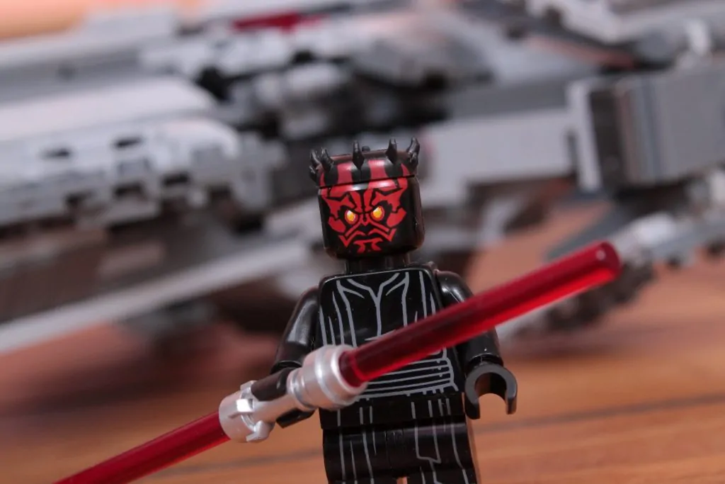 LEGO Star Wars 75383 Darth Maul's Sith Infiltrator review
