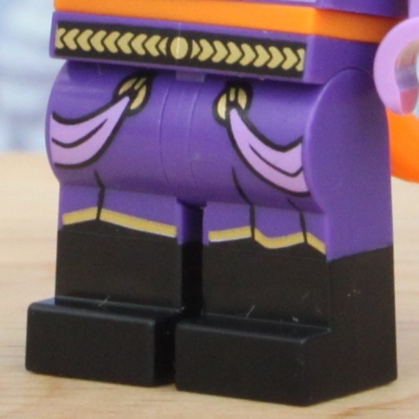 lego 71047 dungeons and dragons collectible minifigures review tiefling sorcerer legs
