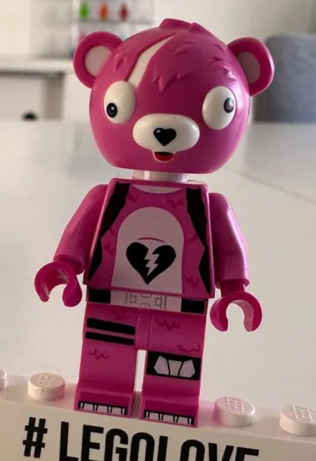 Minifigura de líder del equipo de abrazos de Promobricks 1 1