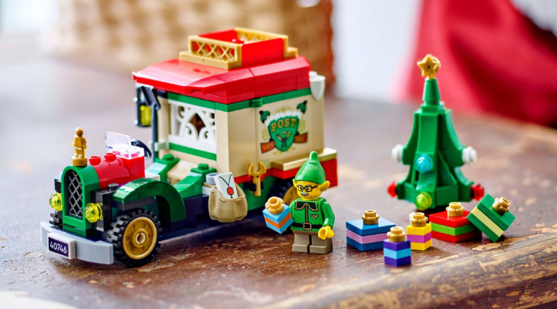 LEGO Seasonal 40746 Santas Delivery Truck featured