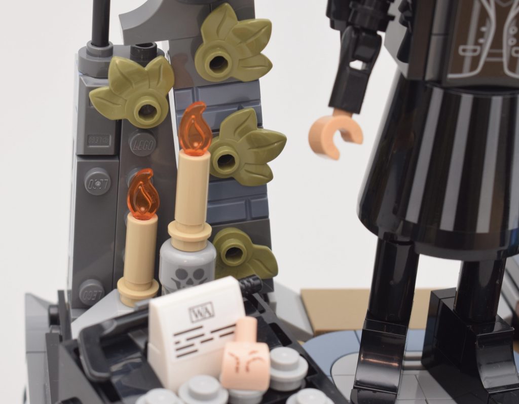 LEGO Wednesday 76780 Wednesday Addams Figure review 10 1024x797