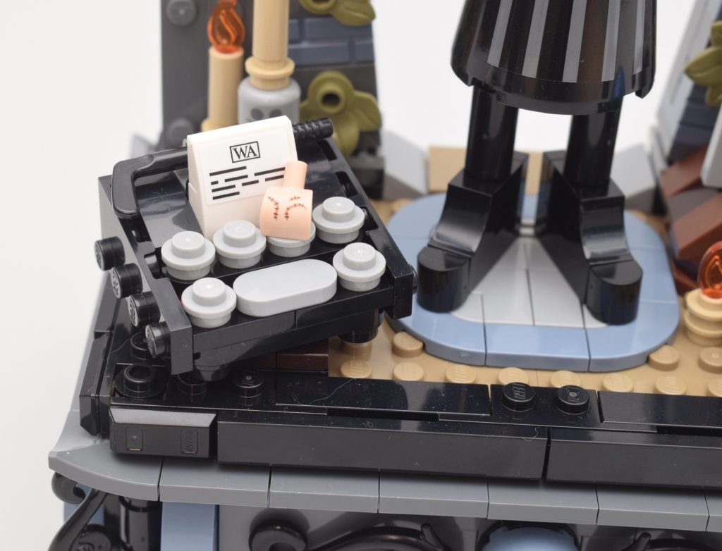 LEGO Wednesday 76780 Wednesday Addams Figure review 2 1024x782