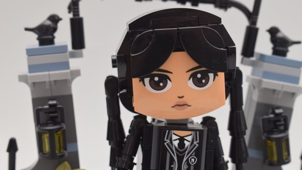 LEGO Wednesday 76780 Wednesday Addams Figure review featured 2 1024x576