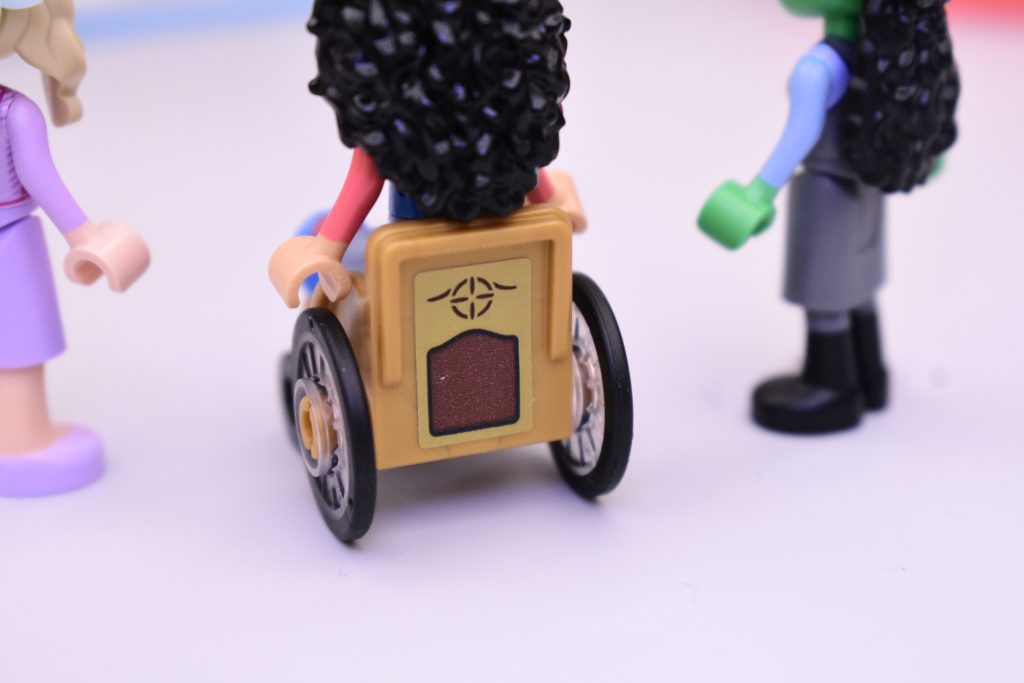 LEGO Wicked 75681 Glinda Elphaba Nessarose at Shiz University 09 1024x683