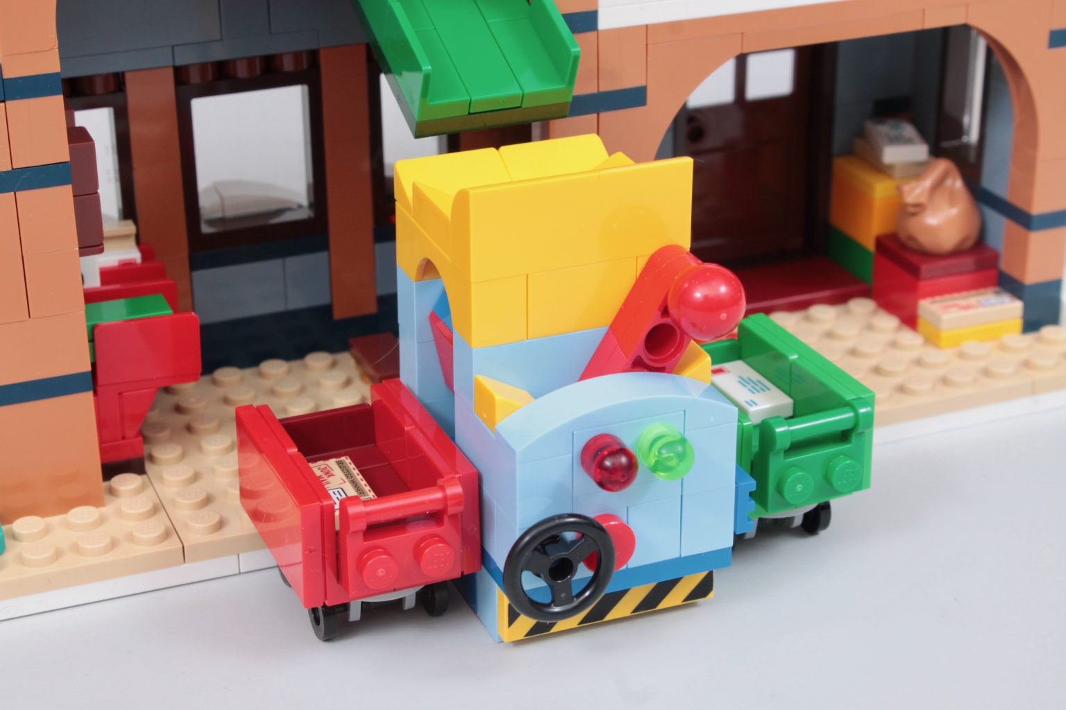 Avis sur LEGO Winter Village 10339 Le bureau de poste du Père Noël