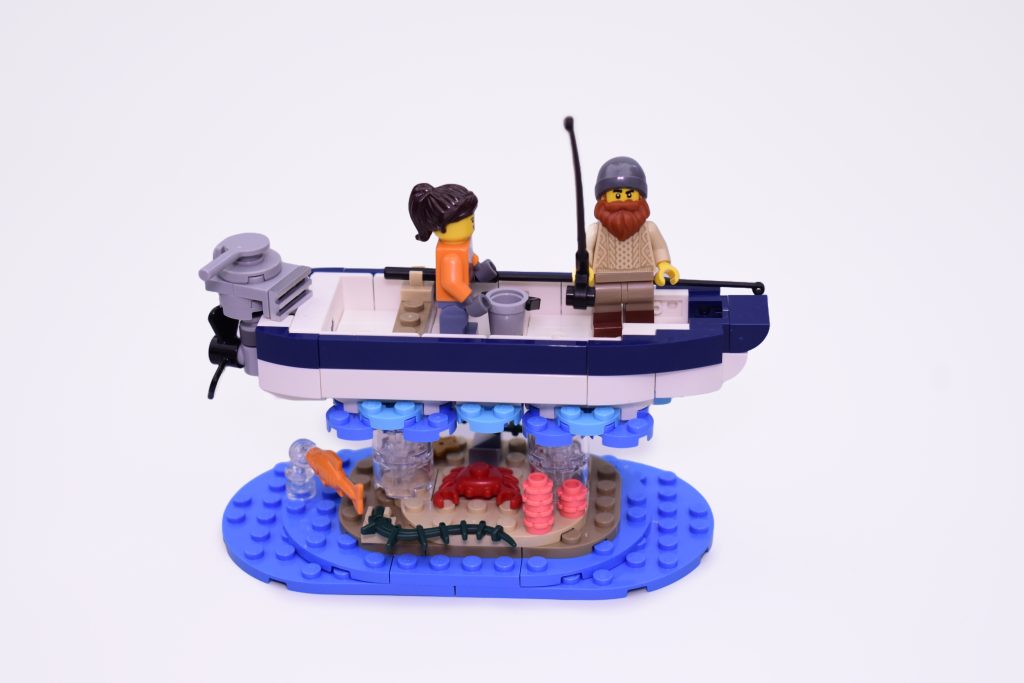 LEGO Harbormasters Office review 06 1024x683