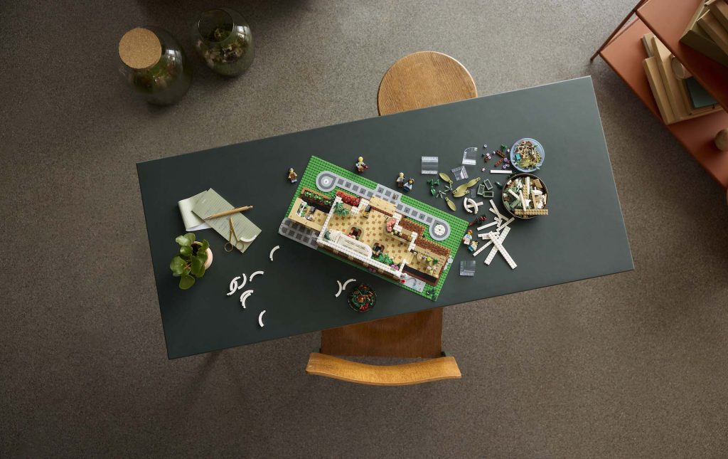 LEGO Ideas 21353 The Botanical Garden 4 1024x645