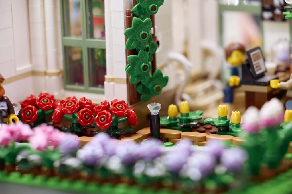 LEGO Ideas 21353 The Botanical Garden 8 1024x683