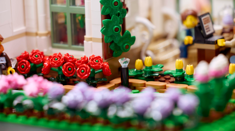 LEGO Ideas 21353 The Botanical Garden flowers featured image