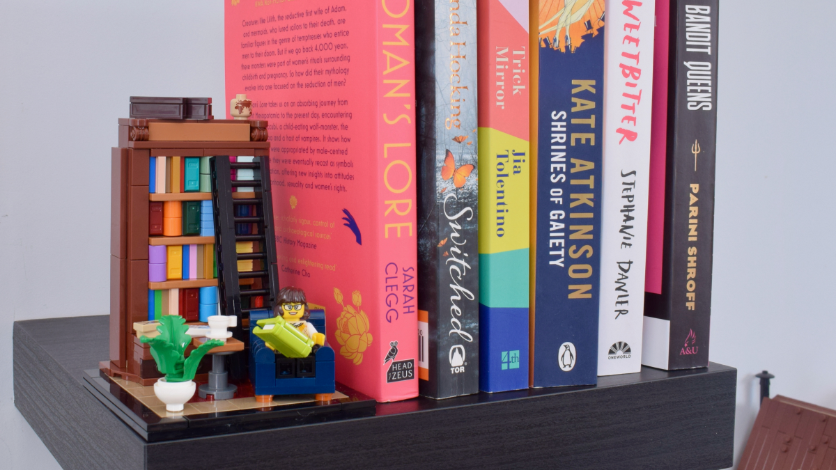 LEGO Ideas 40698 Books Are My Passion review