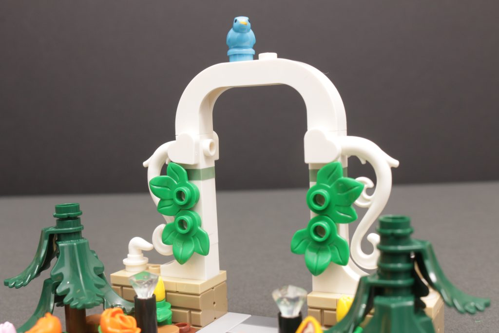 LEGO Ideas 6544433 Entrance Gate gift with purchase review 8 1024x683