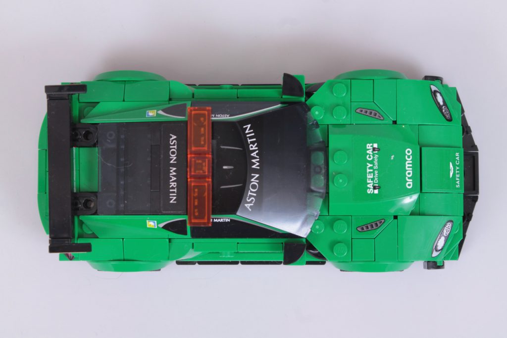 LEGO Speed Champions 76925 Aston Martin Safety Car AMR23 crítica 11 1024x683