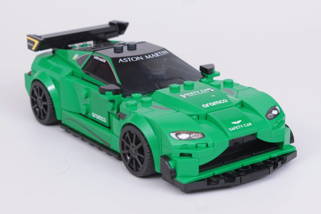 LEGO Speed Champions 76925 Aston Martin Safety Car AMR23 crítica 12 1024x683
