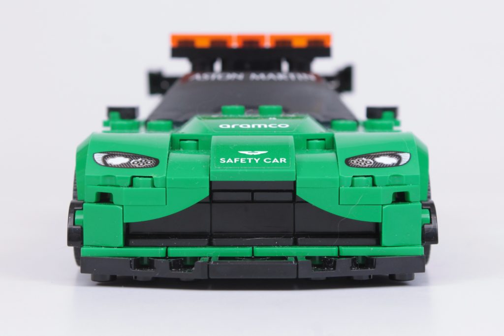 LEGO Speed Champions 76925 Aston Martin Safety Car AMR23 crítica 8 1024x683
