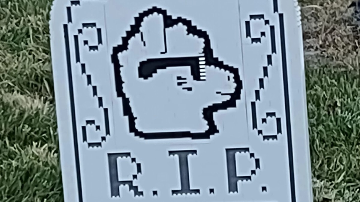 LEGO Halloween tombstones pay tribute to more retired themes