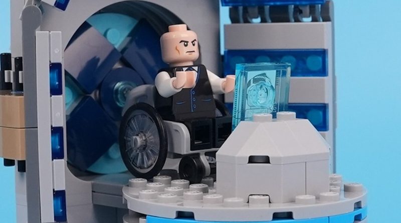 stdsjp LEGO Marvel Cerebro review in hand featured