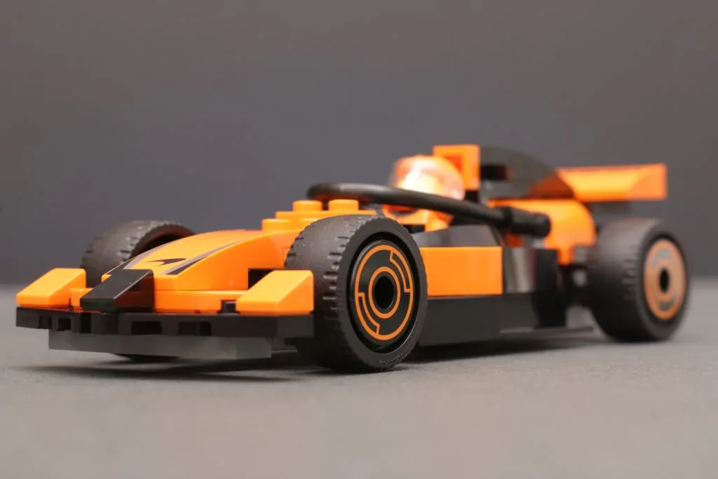 レッグウェア eddiy F1® Driver with McLaren Race Car 60442 | City | Buy online