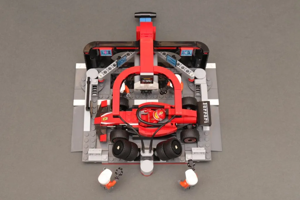 ティーズ ページ13 LEGO City 60443 F1 Pit Stop & Pit Crew with Ferrari Car