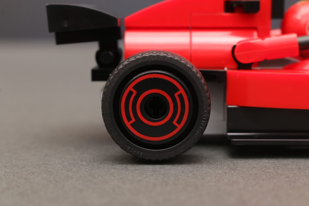 LEGO City 60443 F1 Pit Stop Pit Crew with Ferrari Car review 26 1024x683