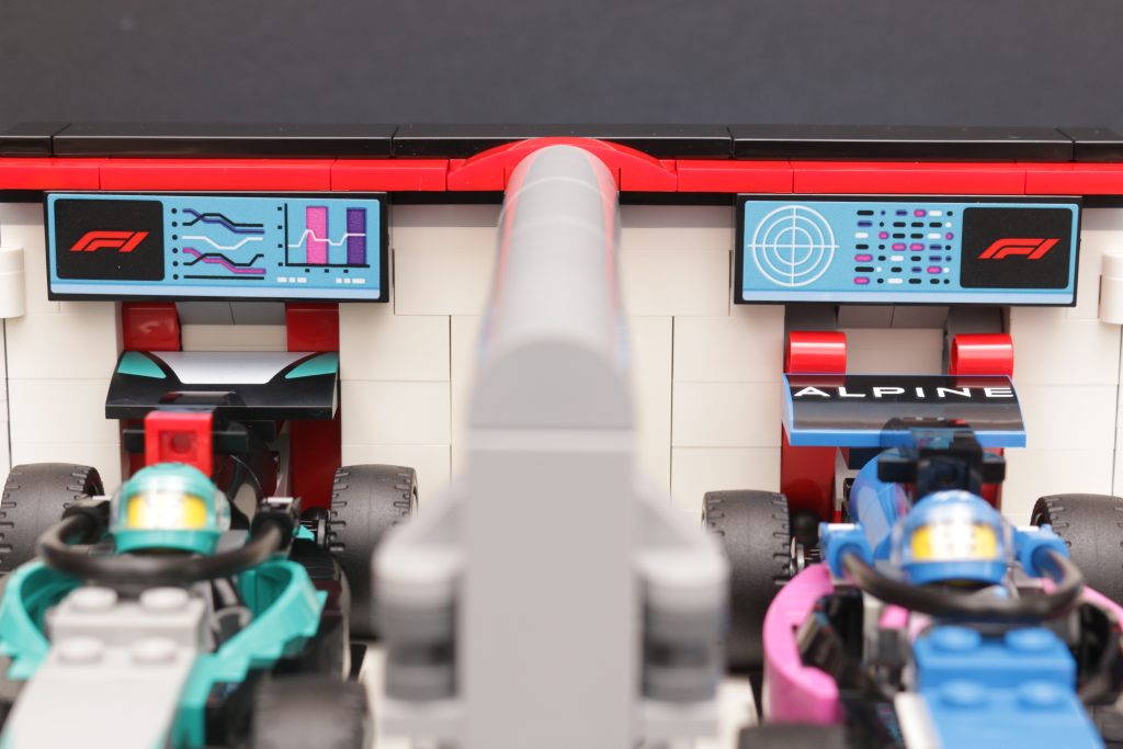 LEGO City 60444 F1 Garage Mercedes AMG Alpine Cars review 10 1024x683