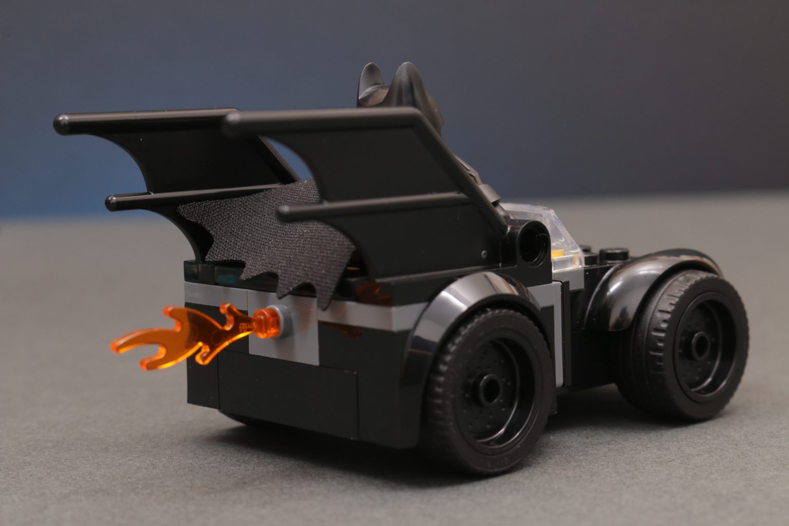 LEGO DC 76302 Superman Mech and 76301 Batmobile review