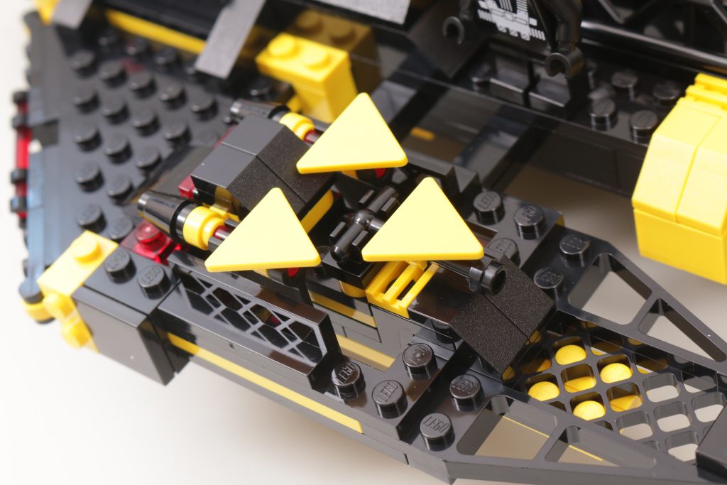 LEGO Icons 10355 Blacktron Renegade anmeldelse 13 1024x683