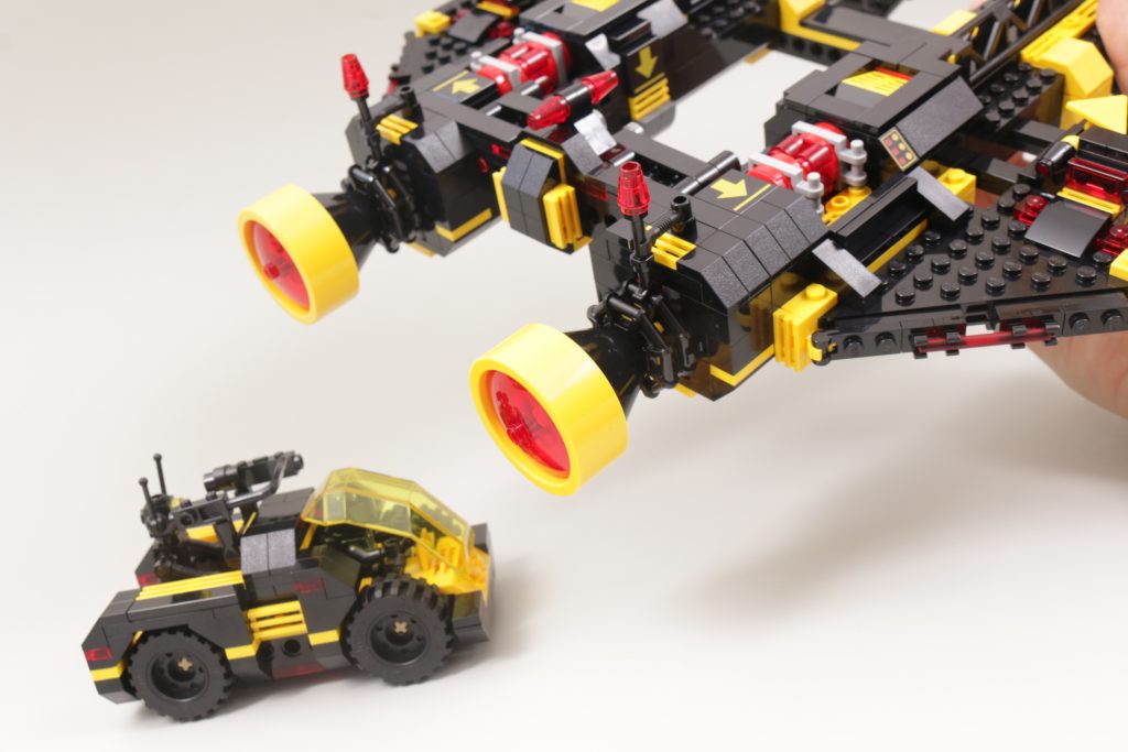LEGO Icons 10355 Blacktron Renegade anmeldelse 21 1024x683