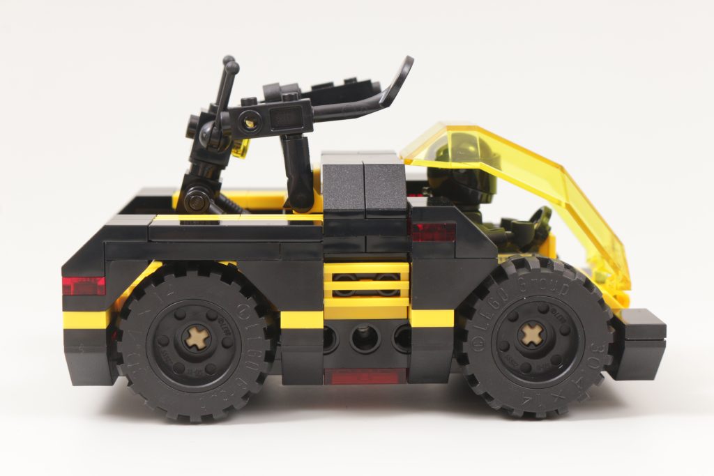LEGO Icons 10355 Blacktron Renegade anmeldelse 24 1024x683