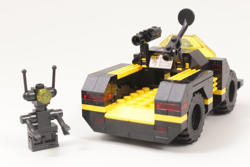 LEGO Icons 10355 Blacktron Renegade anmeldelse 25 1024x683
