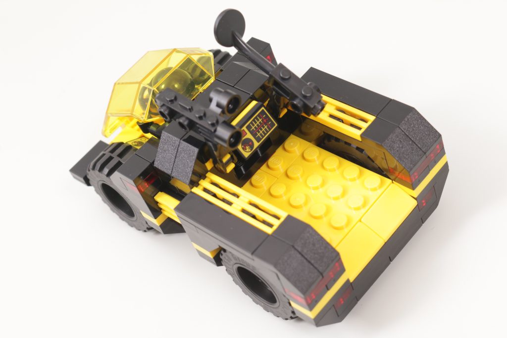 LEGO Icons 10355 Blacktron Renegade anmeldelse 26 1024x683