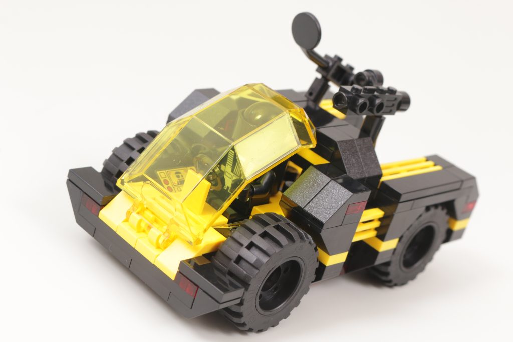 LEGO Icons 10355 Blacktron Renegade anmeldelse 27 1024x683