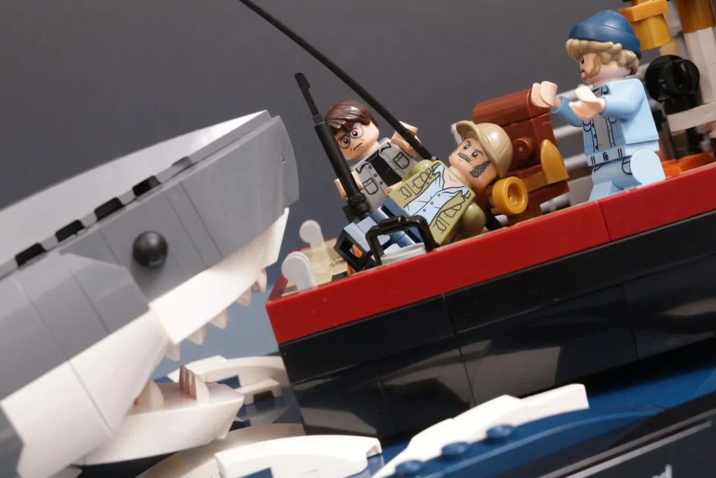 The unexpected joy to LEGO Ideas 21350 Jaws
