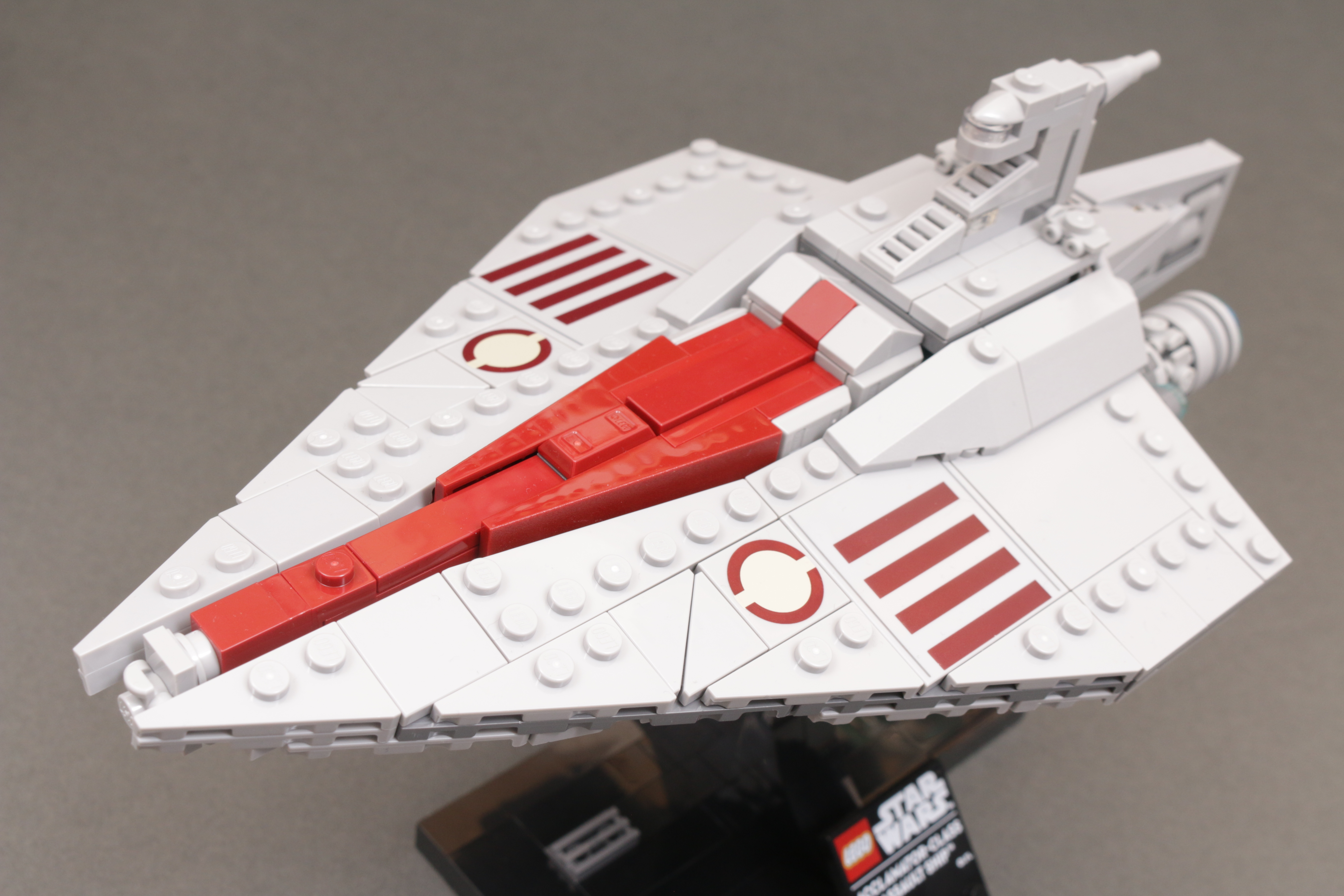 LEGO Star Wars 75404 Acclamator-class Assault Ship review 19