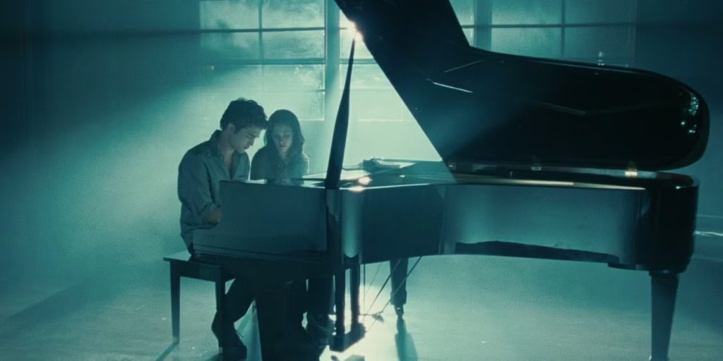Bella and Edward piano 1024x512