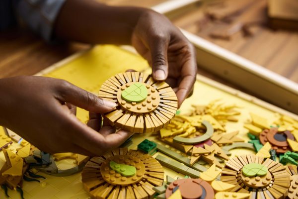 LEGO Art 31215 Vincent van Gogh – Sunflowers revealed