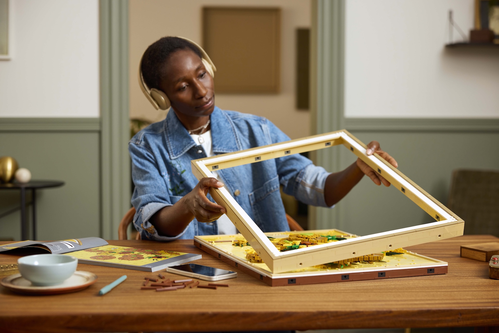 LEGO Art 31215 Vincent Van Gogh Sunflowers Revealed lego-art-31215-vincent-van-gogh-sunflowers-revealed