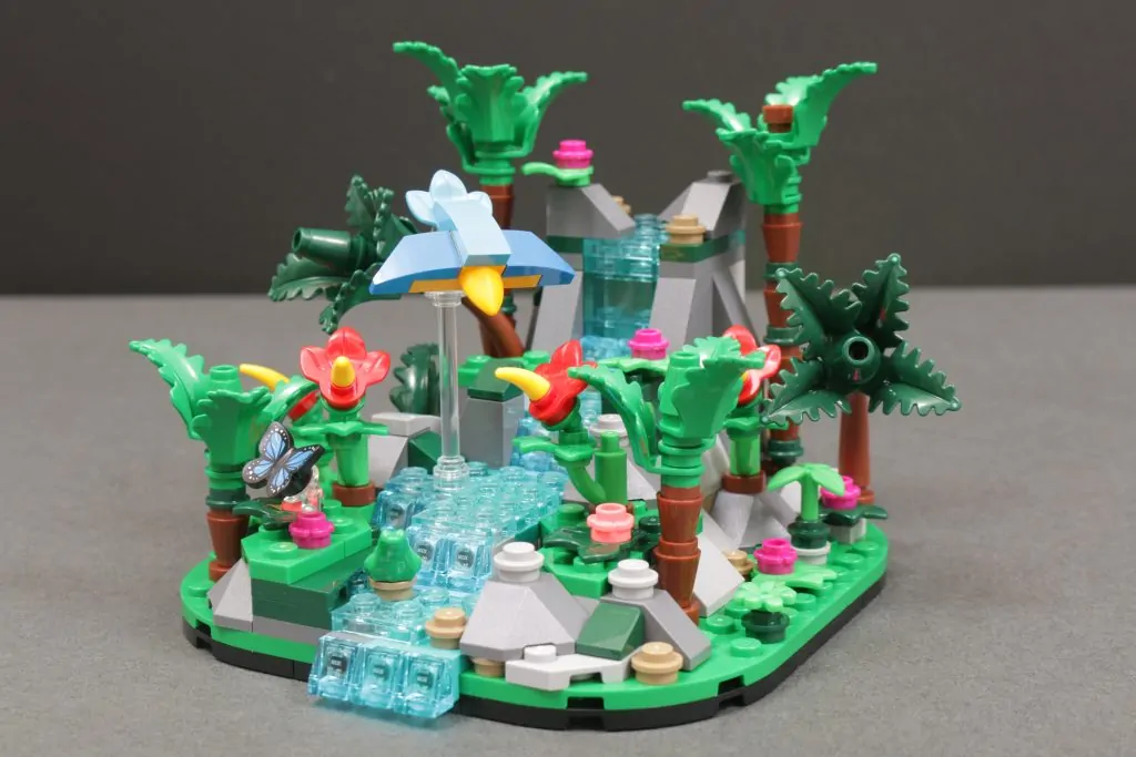 (mm) Review: 40782 Tropical Rainforest Diorama (gift with