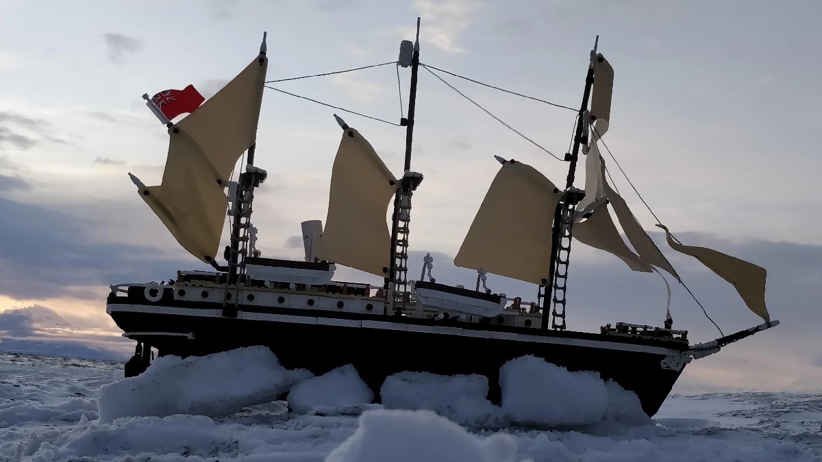 沈香 LEGO 10335 The Endurance has been built in the perfect place