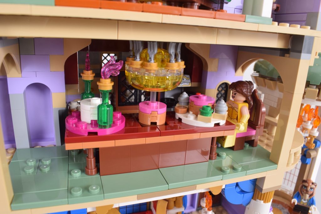 LEGO Disney 43263 Skønheden og Udyret Slot anmeldelse 15 1024x683