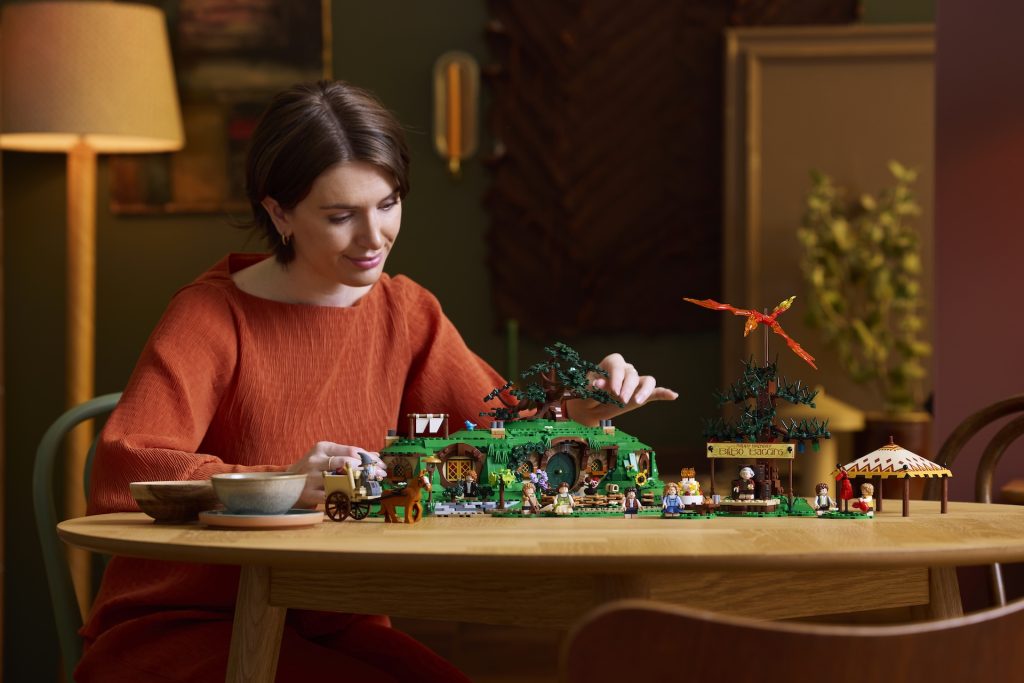 LEGO Icons 10354 Der Herr der Ringe Das Auenland 18 1024x683