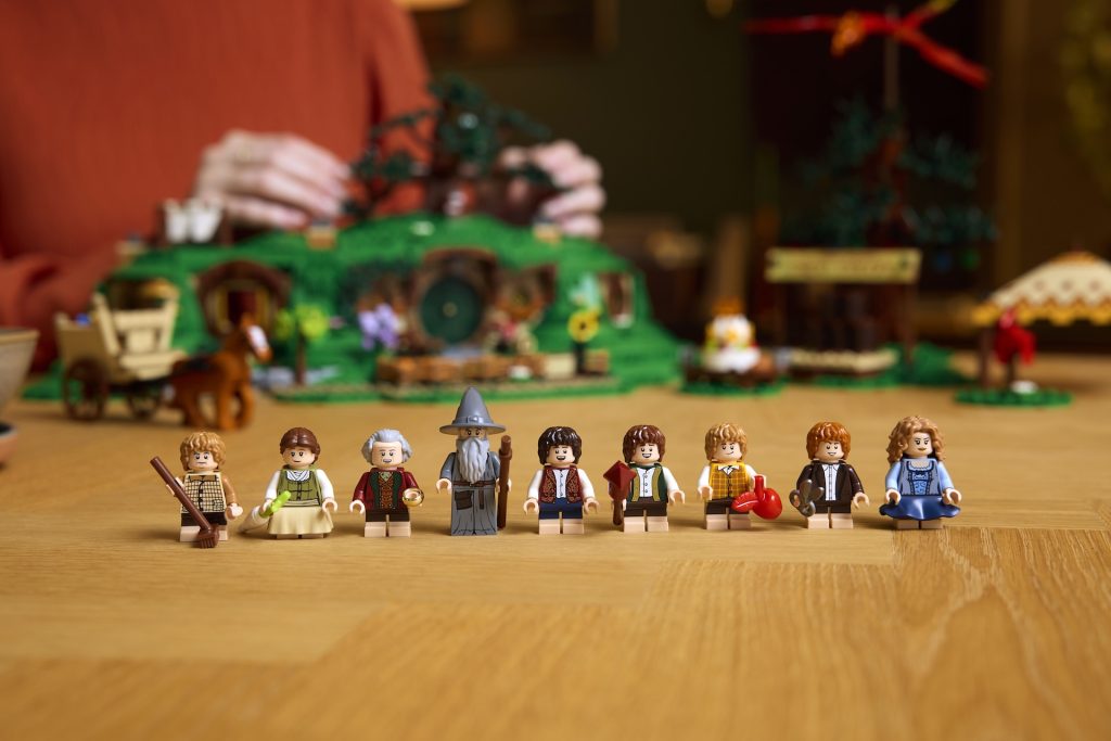 LEGO Icons 10354 The Lord of the Rings The Shire 5 1024x683