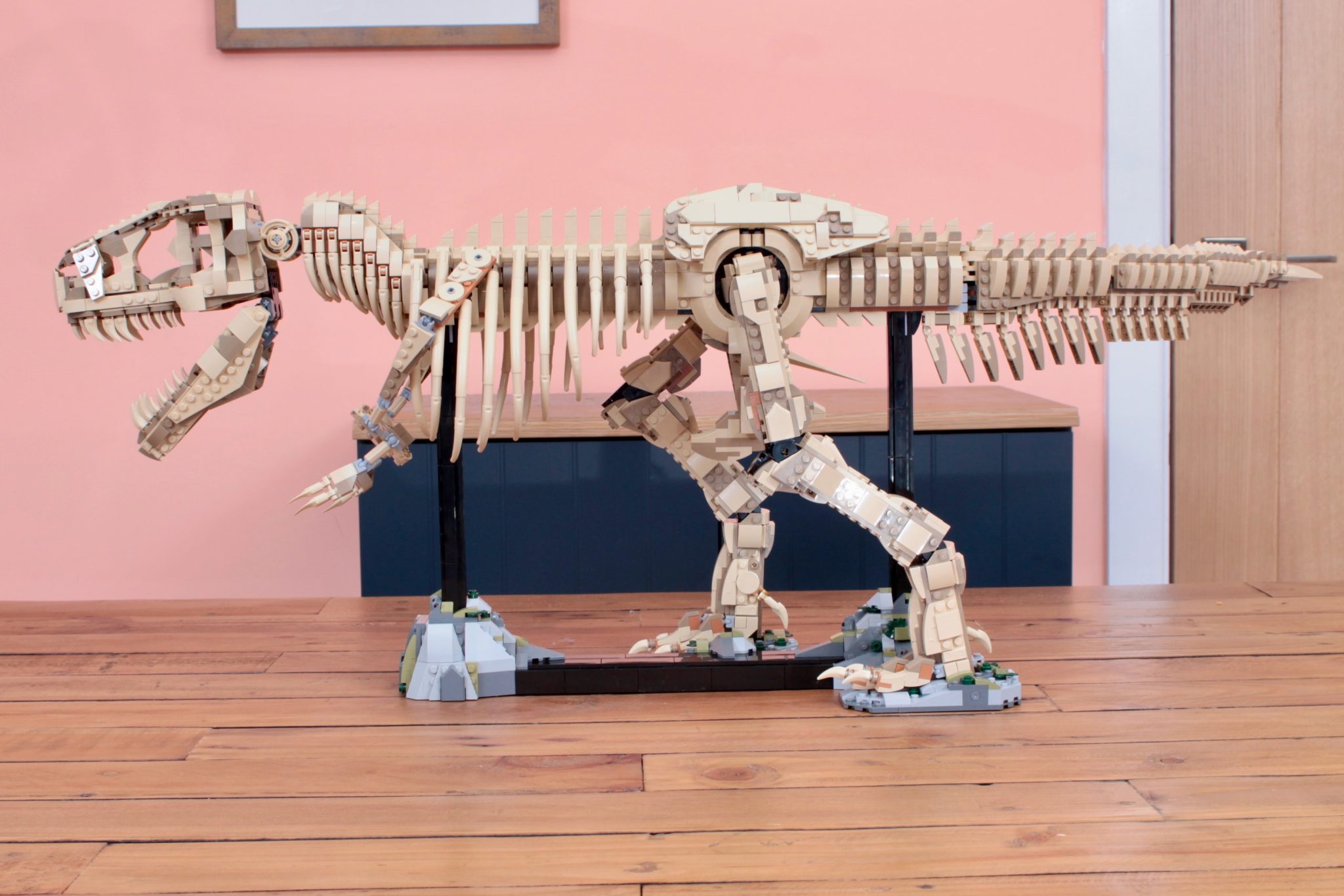 Lego jurassic park 76968 dinosaur fossils tyrannosaurus rex out now