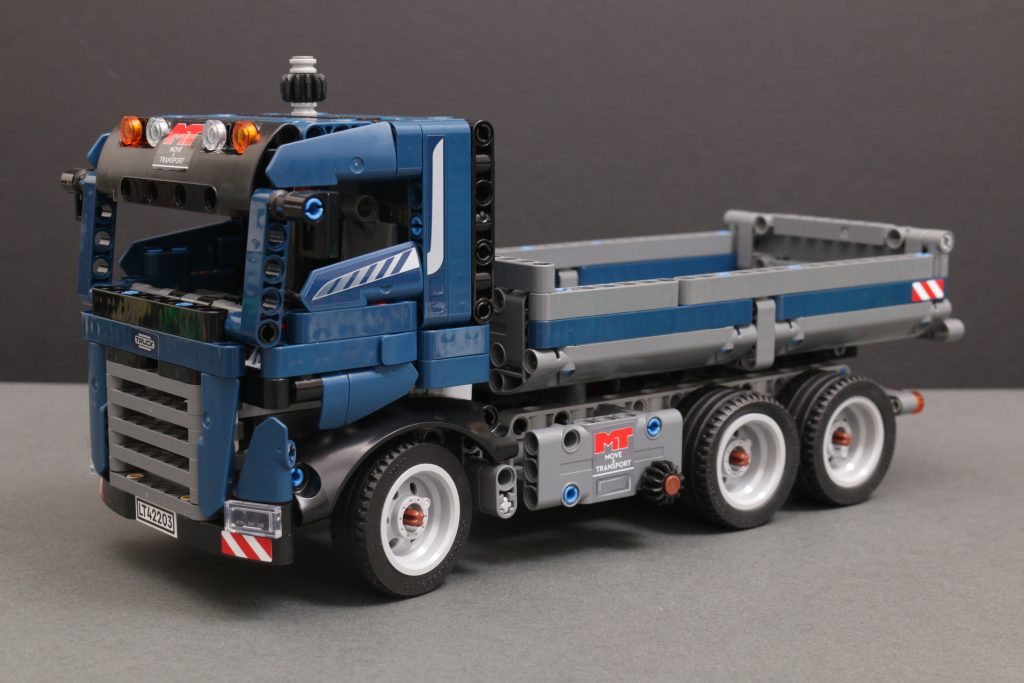 LEGO Technic 42205 Chevrolet Corvette Stingray, 42204 Fast and Furious Toyota Supra MK4 und 42203 Kippmulden-LKW – Rezensionen: 1 (1024x683)