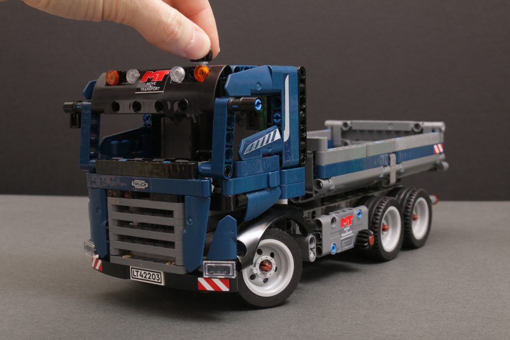 LEGO Technic 42205 Chevrolet Corvette Stingray, 42204 Fast and Furious Toyota Supra MK4 und 42203 Kippmulden-LKW – Rezensionen: 11 (1024x683)