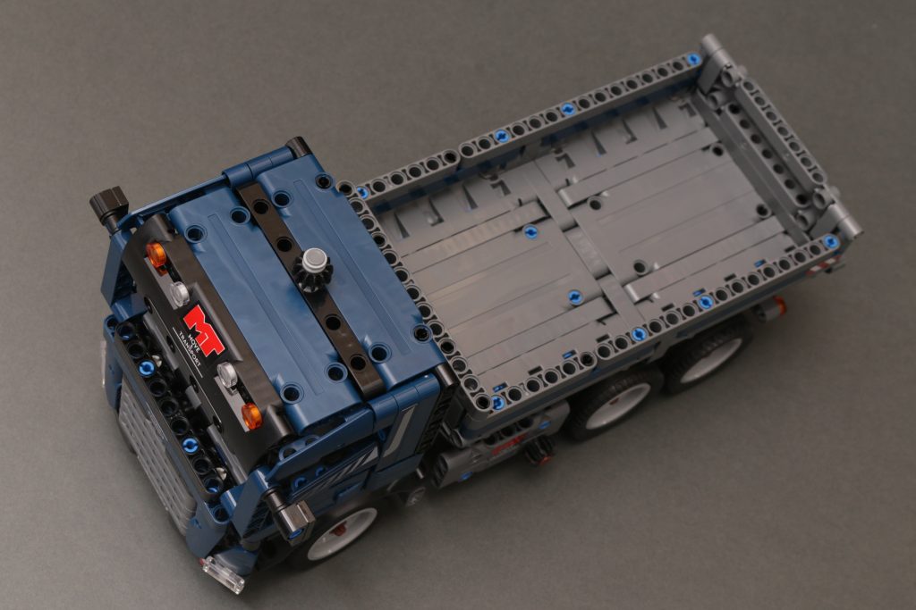 LEGO Technic 42205 Chevrolet Corvette Stingray, 42204 Fast and Furious Toyota Supra MK4 und 42203 Kippmulden-LKW – Rezensionen: 13 (1024x683)